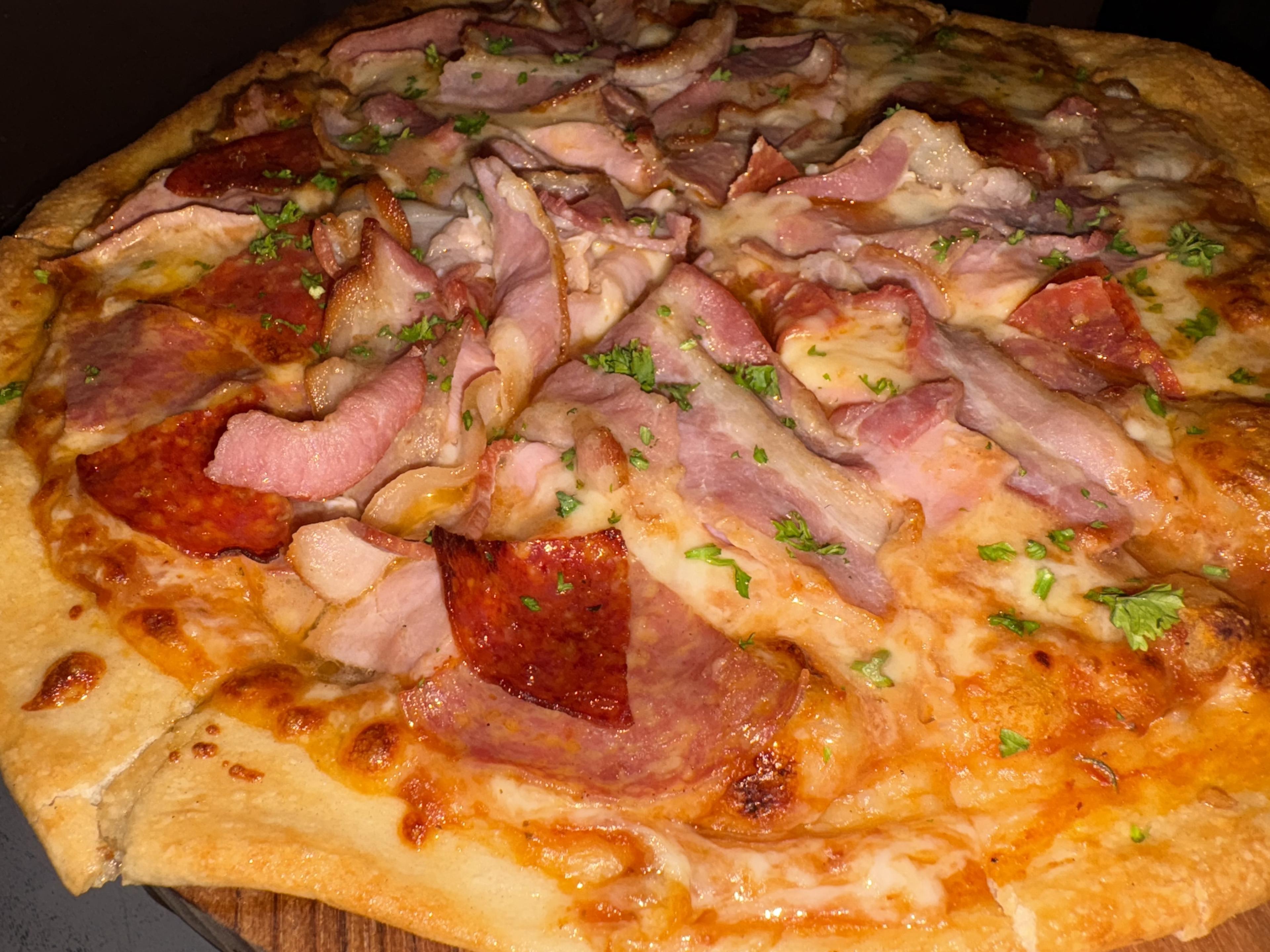 Pizza Bunga Bunga
