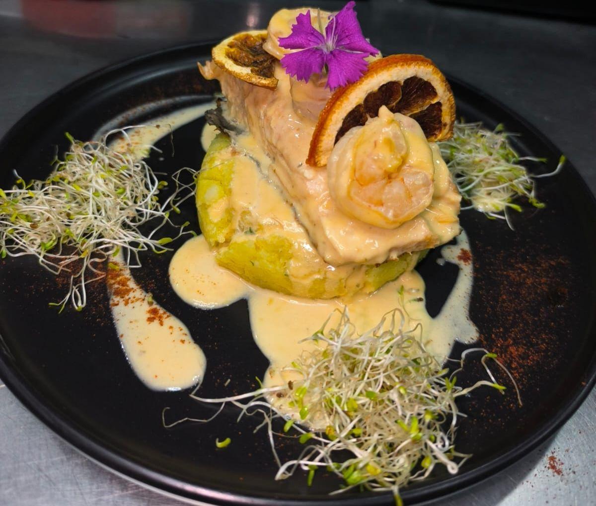 Salmón Especial con Camarones